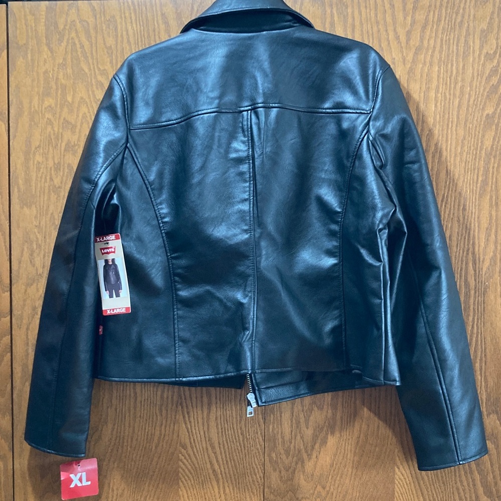 Levi's Black Faux Leather Asymmetrical Moto Jacket NWT. Size XL - Picture 5 of 5